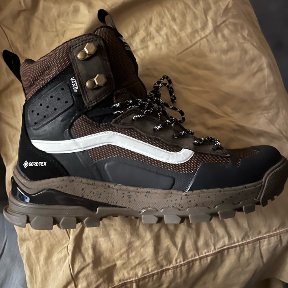 Vans Ultrarange EXO HI Gore-Tex MTE-3 Boots size 10
